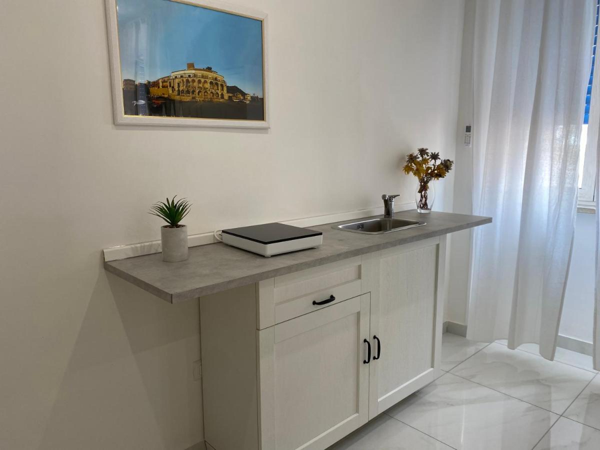 Tina'S Room Santa Maria di Castellabate Luaran gambar