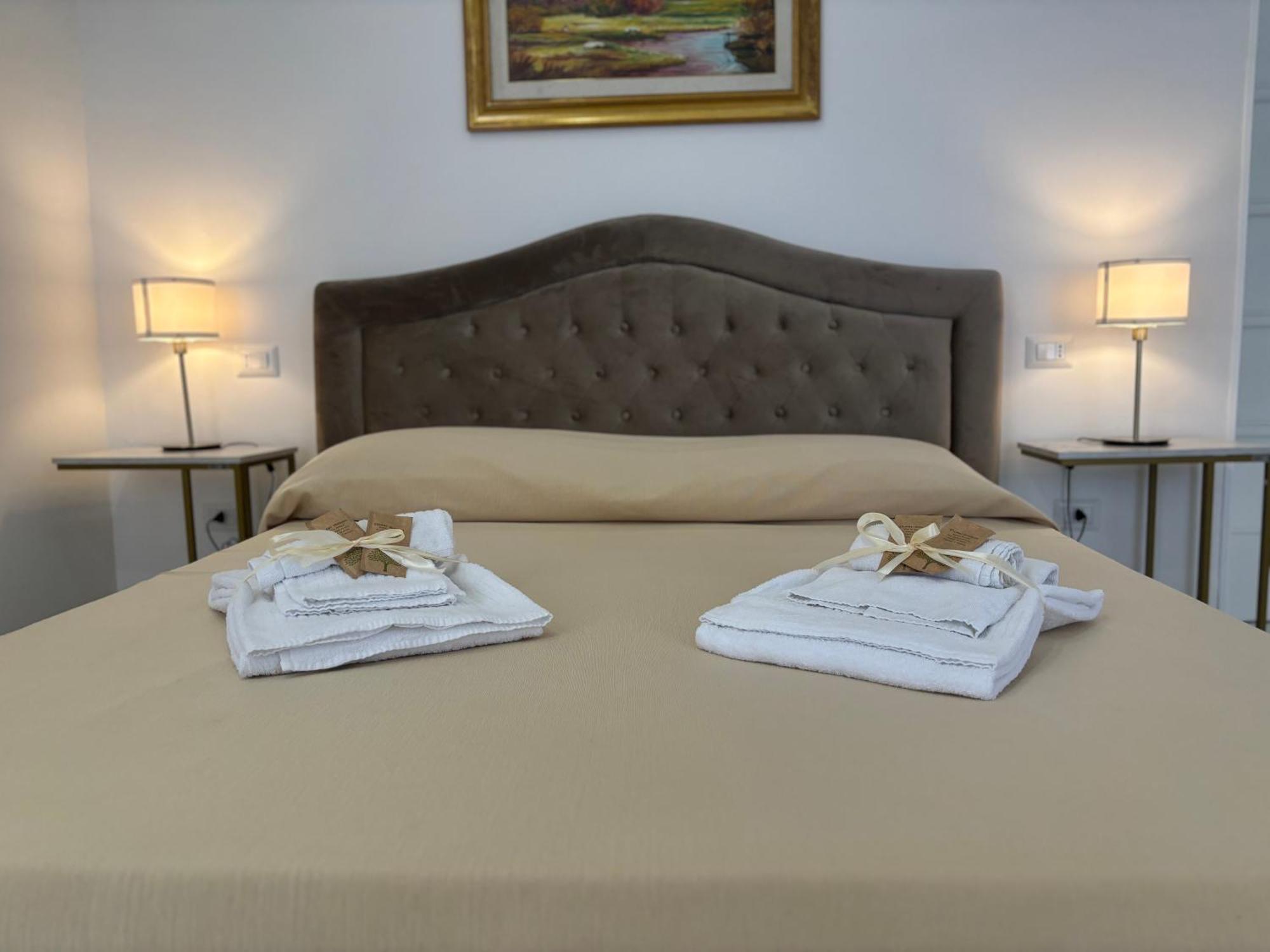 Tina'S Room Santa Maria di Castellabate Luaran gambar